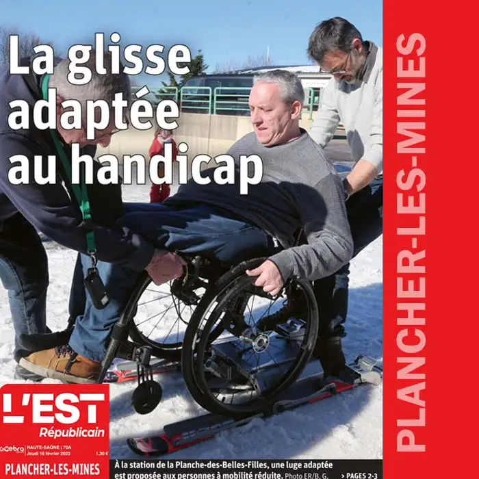 The Sled wheelchair service arrives at the Planche-des-Belles-Filles station