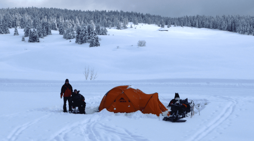 Campement dans la neige 2 - raid Lugicap