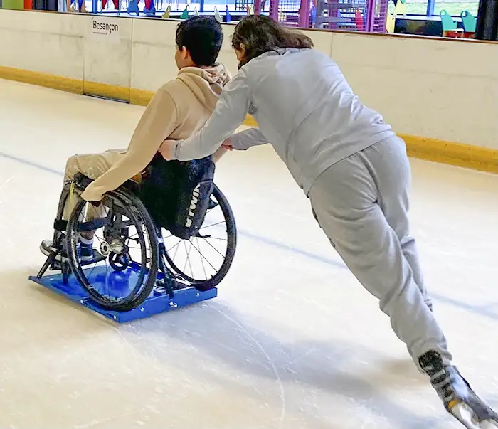 Nos-luges-4-LUGICAP-ICE-Wheelchair-Iceskating